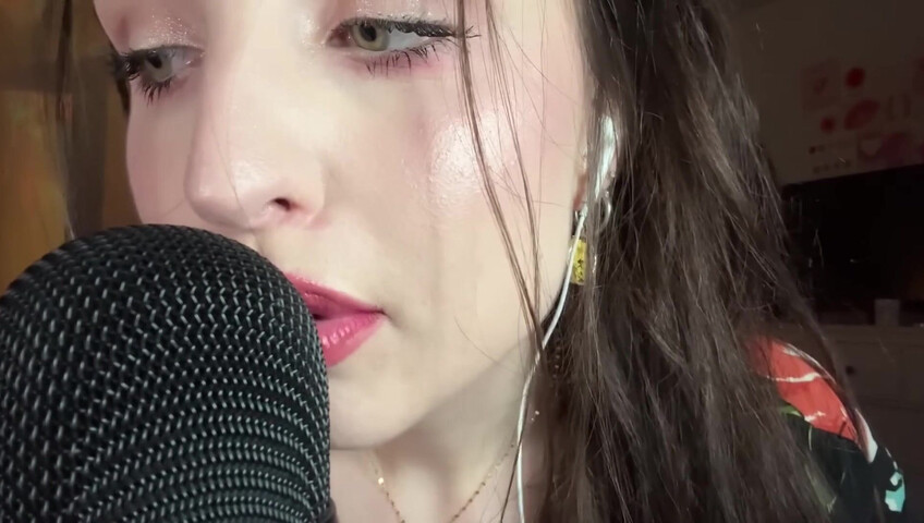 beebee asmr - Fast Mic Brushing ASMR w⧸ Hand Sounds