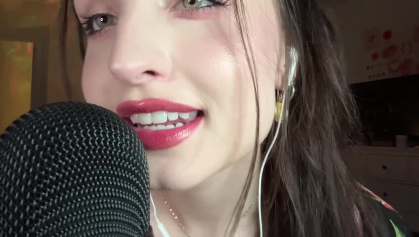 beebee asmr - Fast Mic Brushing ASMR w⧸ Hand Sounds