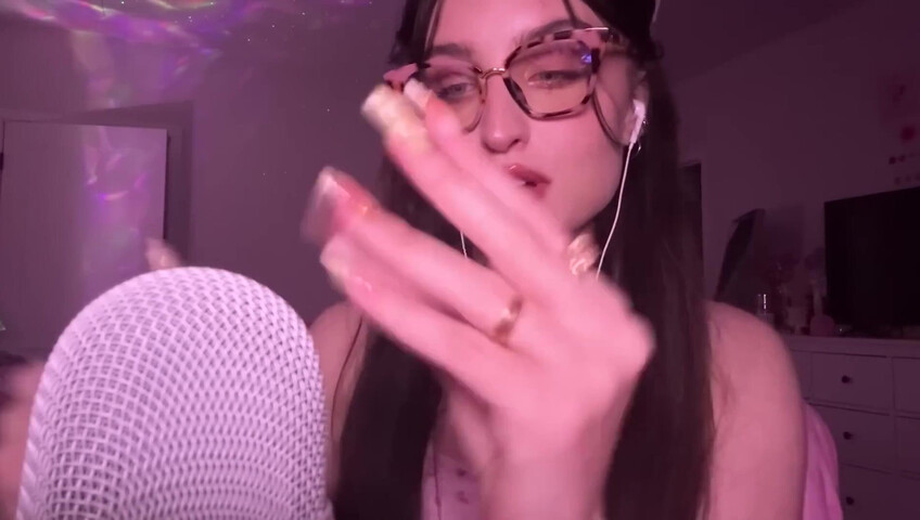 beebee asmr - Upclose Kisses, “You’re Loved” Affirmations, Mouth Sounds