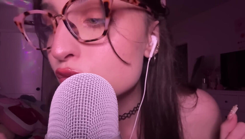 beebee asmr - Upclose Kisses, “You’re Loved” Affirmations, Mouth Sounds