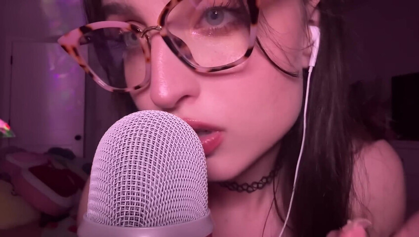 beebee asmr - Upclose Kisses, “You’re Loved” Affirmations, Mouth Sounds