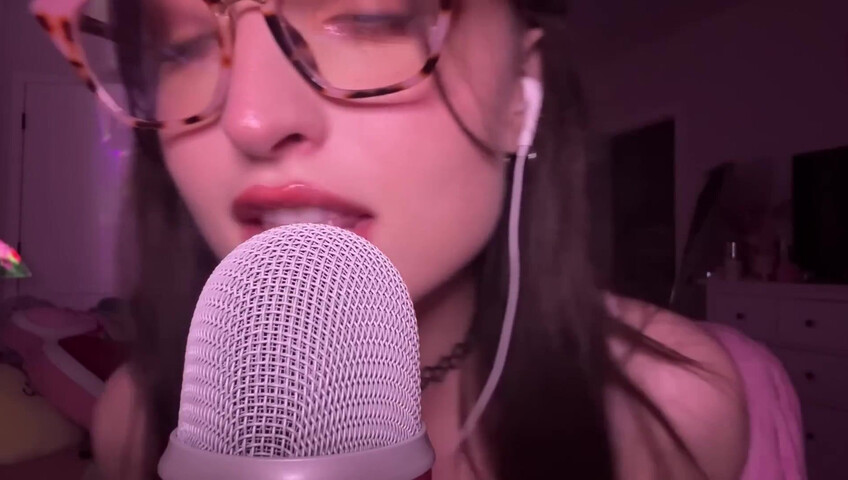 beebee asmr - Upclose Kisses, “You’re Loved” Affirmations, Mouth Sounds