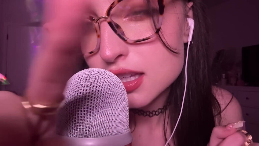 beebee asmr - Upclose Kisses, “You’re Loved” Affirmations, Mouth Sounds