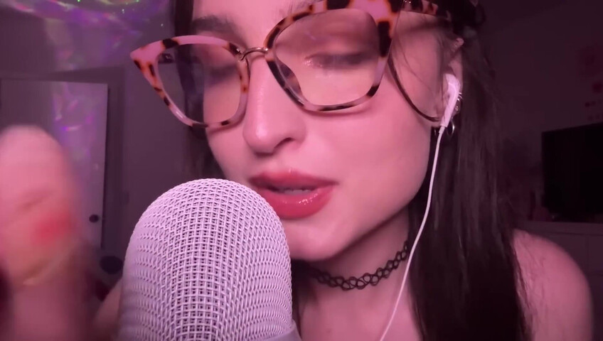 beebee asmr - Upclose Kisses, “You’re Loved” Affirmations, Mouth Sounds