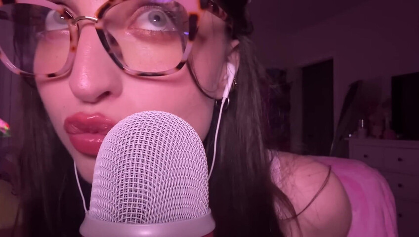 beebee asmr - Upclose Kisses, “You’re Loved” Affirmations, Mouth Sounds