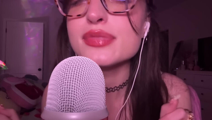 beebee asmr - Upclose Kisses, “You’re Loved” Affirmations, Mouth Sounds