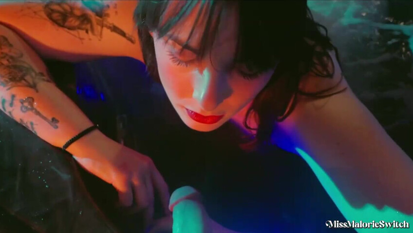 Miss Malorie Switch – Hot Tub Time With Best Friend's step-Mommy