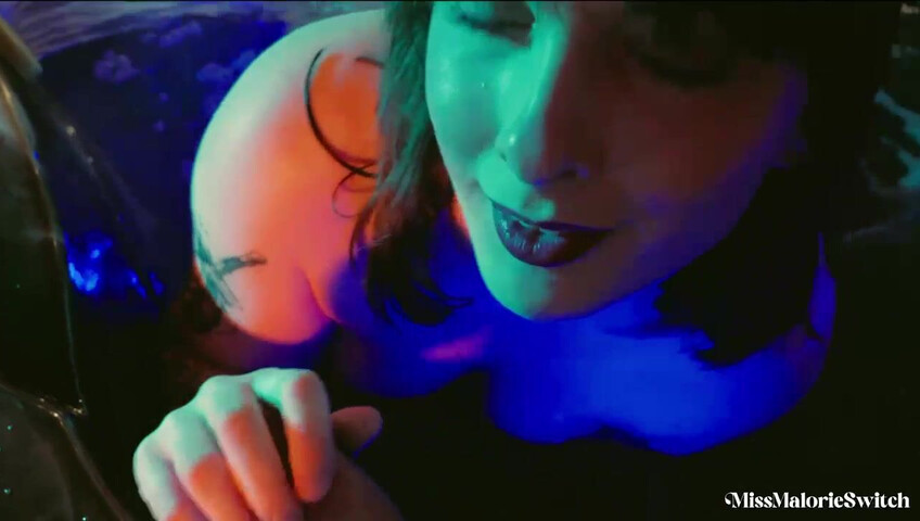 Miss Malorie Switch – Hot Tub Time With Best Friend's step-Mommy