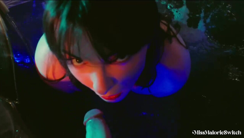 Miss Malorie Switch – Hot Tub Time With Best Friend's step-Mommy