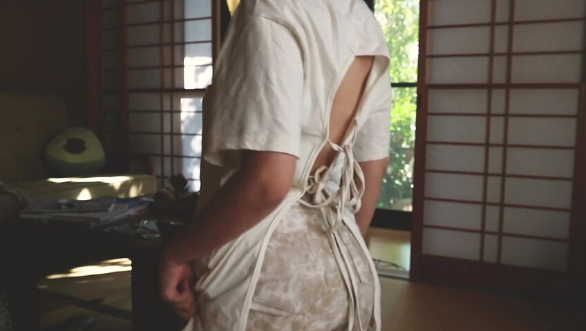 Elise Tran ASMR - naughty nipples tease and whispers