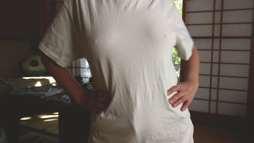 Elise Tran ASMR - naughty nipples tease and whispers