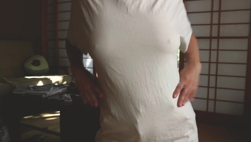 Elise Tran ASMR - naughty nipples tease and whispers