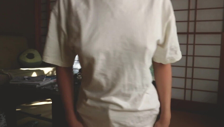 Elise Tran ASMR - naughty nipples tease and whispers