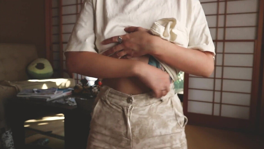 Elise Tran ASMR - naughty nipples tease and whispers