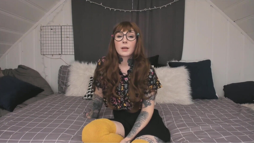 Slutty_Spice - Dorky stepCousin Valentine Virginity Loss