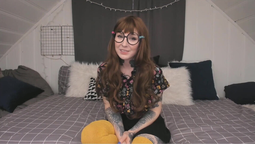 Slutty_Spice - Dorky stepCousin Valentine Virginity Loss