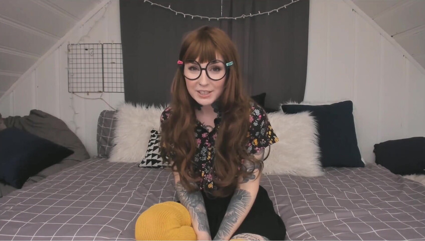 Slutty_Spice - Dorky stepCousin Valentine Virginity Loss