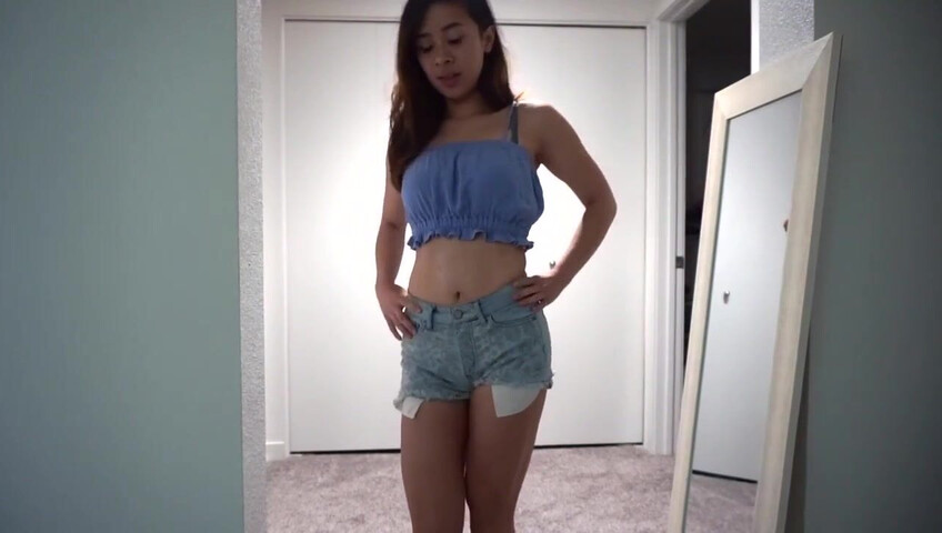 Kaedia Lang – Helping Sis Take Selfies