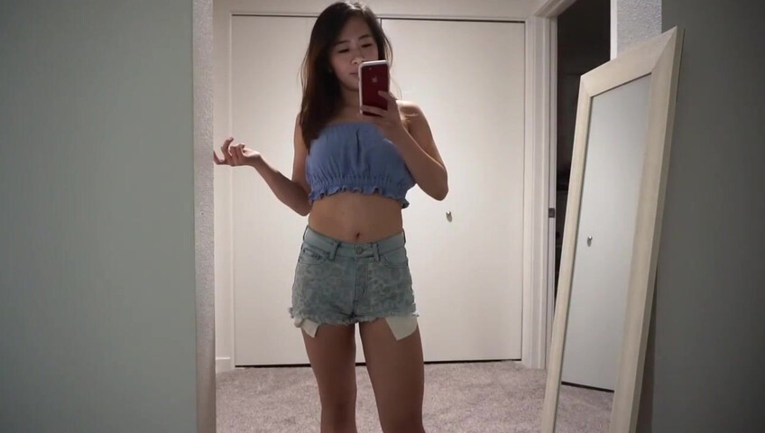 Kaedia Lang – Helping Sis Take Selfies