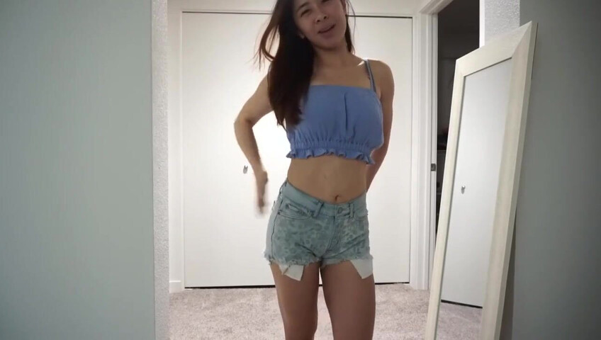 Kaedia Lang – Helping Sis Take Selfies