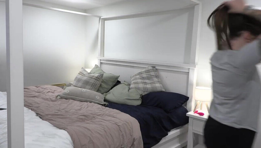 Yogabella – You Boys Can Help