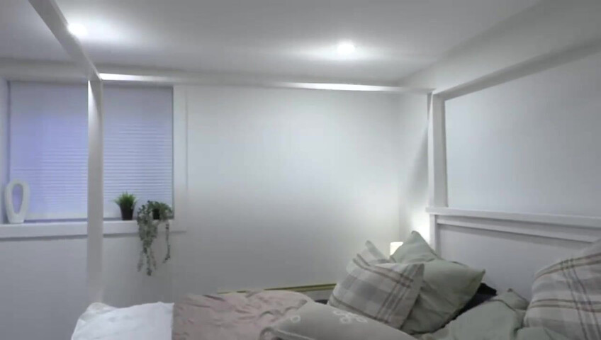 Yogabella – You Boys Can Help