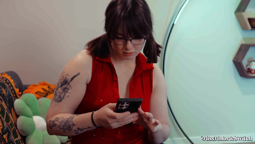 Miss Malorie Switch – Virgin StepSister’s Christmas Gift