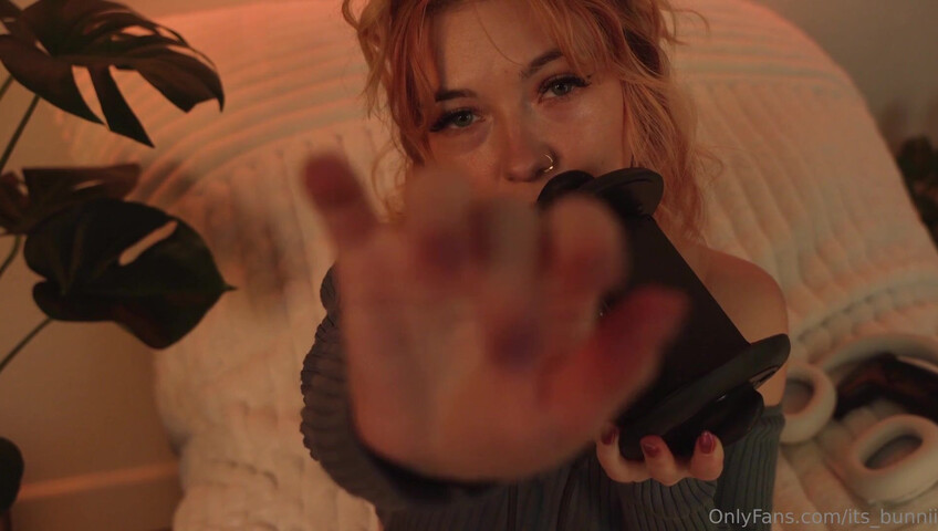 Its_Bunnii - Gamer Girl ASMR