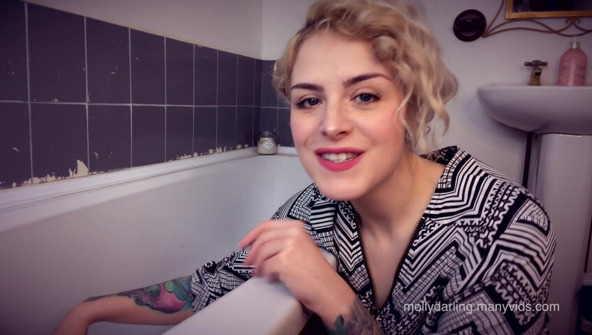 Molly Darling - Bathtime With Mommy