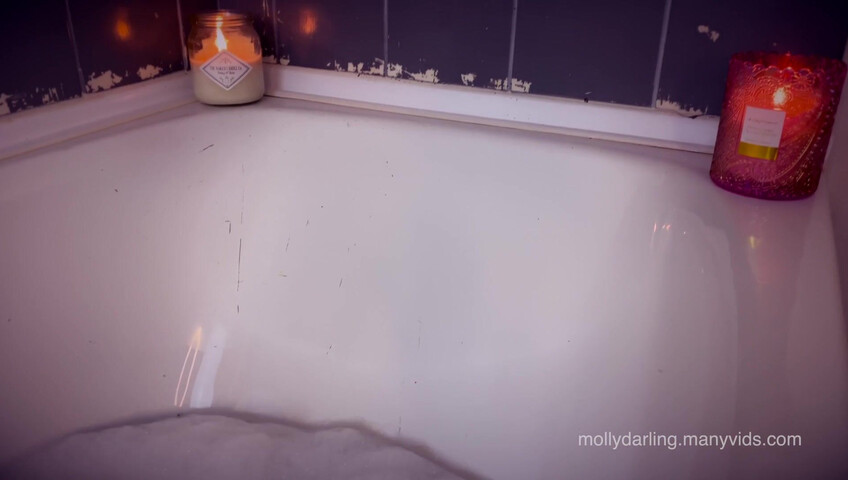 Molly Darling - Bathtime With Mommy