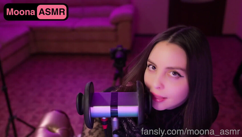 Moona ASMR - A sexy snake shedding her skins