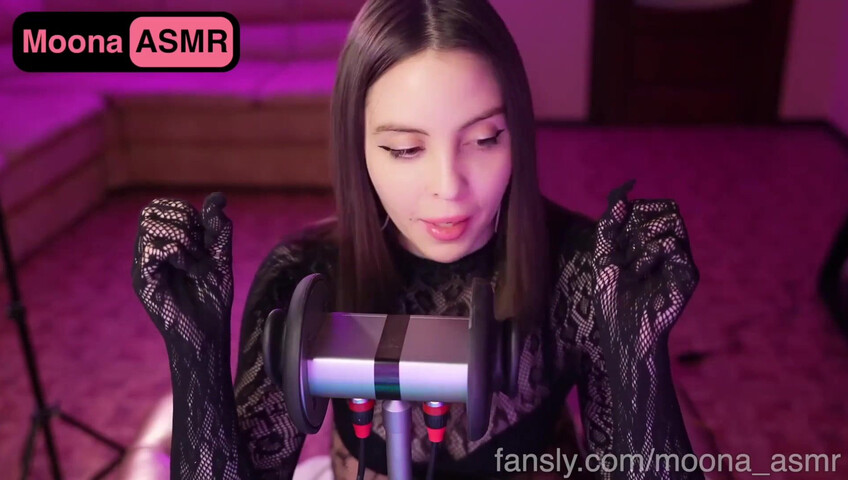 Moona ASMR - A sexy snake shedding her skins