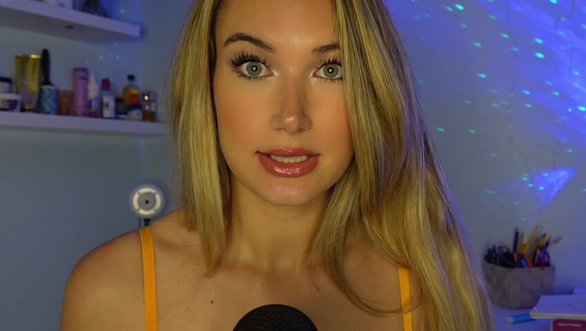 Sabrina Vaz ASMR - Doctor Roleplay