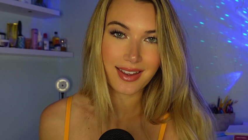 Sabrina Vaz ASMR - Doctor Roleplay