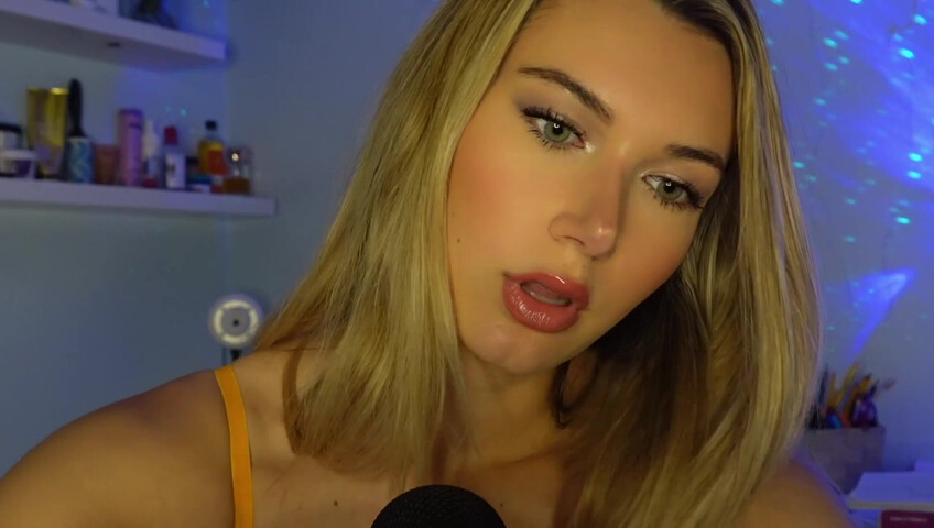 Sabrina Vaz ASMR - Doctor Roleplay