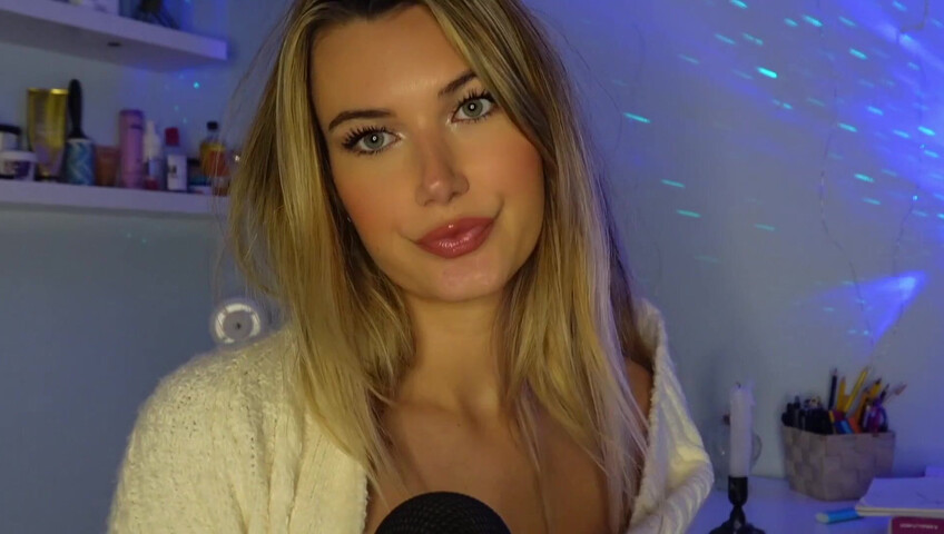 Sabrina Vaz ASMR - Doctor Roleplay