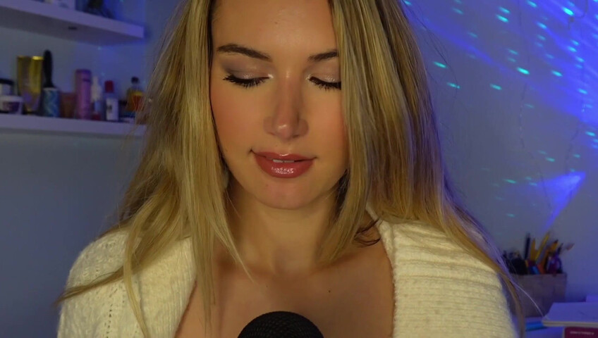 Sabrina Vaz ASMR - Doctor Roleplay