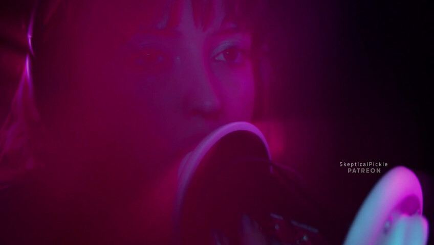 SkepticalPickle ASMR - Ultra bassy and visually pleasing ear licking (golden tier)