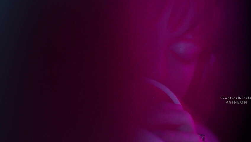 SkepticalPickle ASMR - Ultra bassy and visually pleasing ear licking (golden tier)