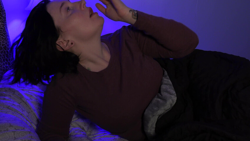 Bettie Bondage - Sharing a Bed with Your Stepsis