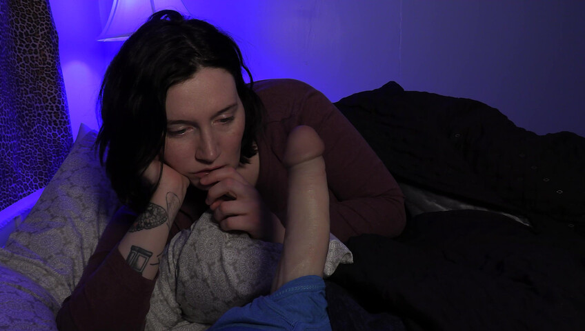 Bettie Bondage - Sharing a Bed with Your Stepsis