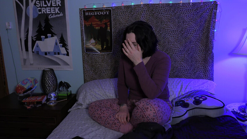 Bettie Bondage - Sharing a Bed with Your Stepsis