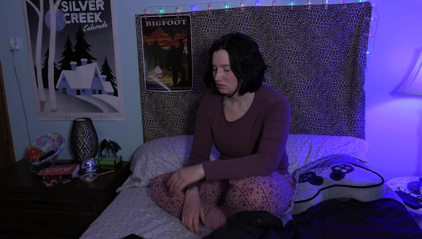 Bettie Bondage - Sharing a Bed with Your Stepsis