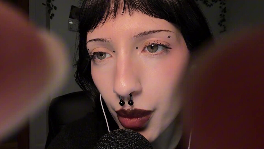 SleepGirl ASMR -  Close up Spit Painting (Wet Mouth Sounds)