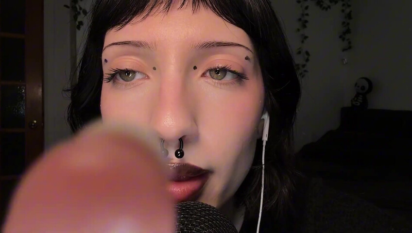 SleepGirl ASMR -  Close up Spit Painting (Wet Mouth Sounds)