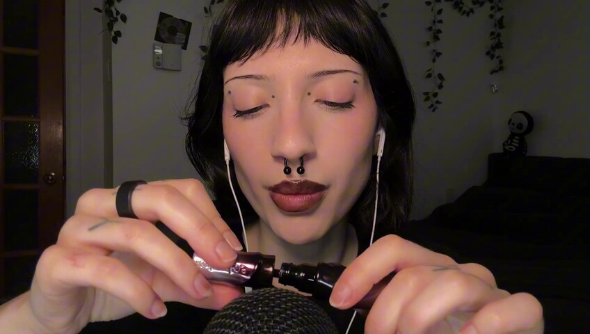 SleepGirl ASMR -  Close up Spit Painting (Wet Mouth Sounds)