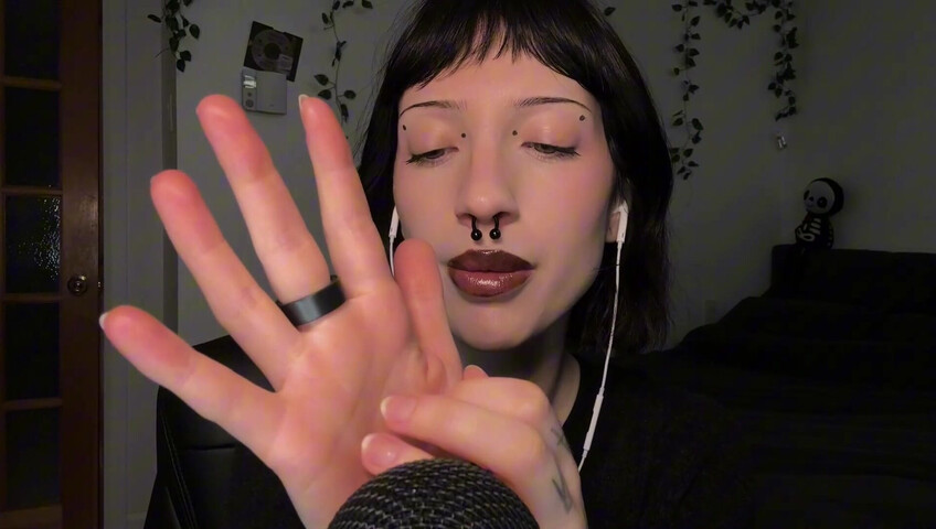 SleepGirl ASMR -  Close up Spit Painting (Wet Mouth Sounds)
