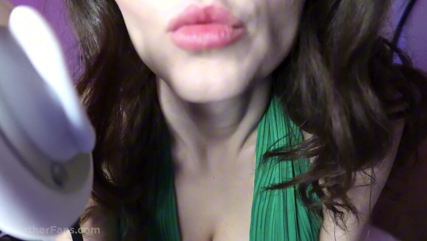 HeatheredEffect ASMR - 1 February 2026 - PATREON Kiss ASMR