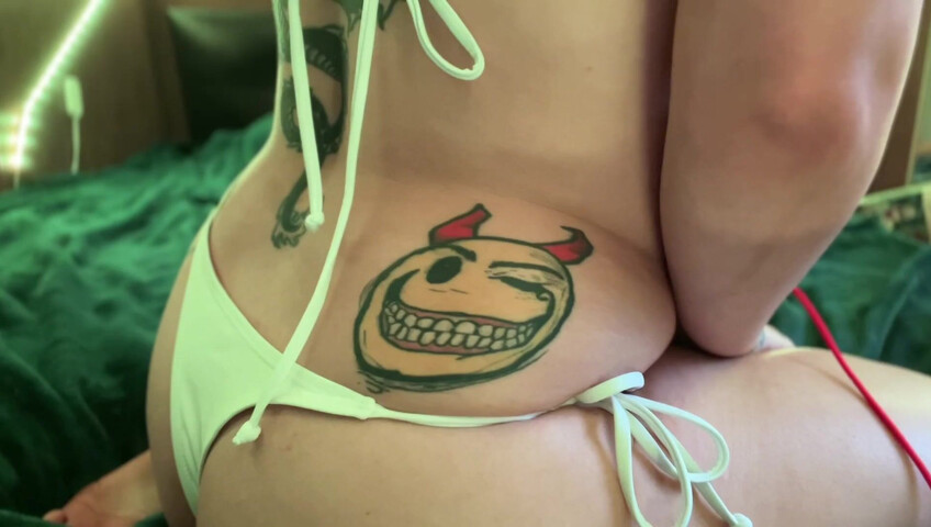 Thiccfruitsnacc - Divine tattoo tour!