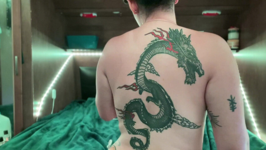 Thiccfruitsnacc - Divine tattoo tour!